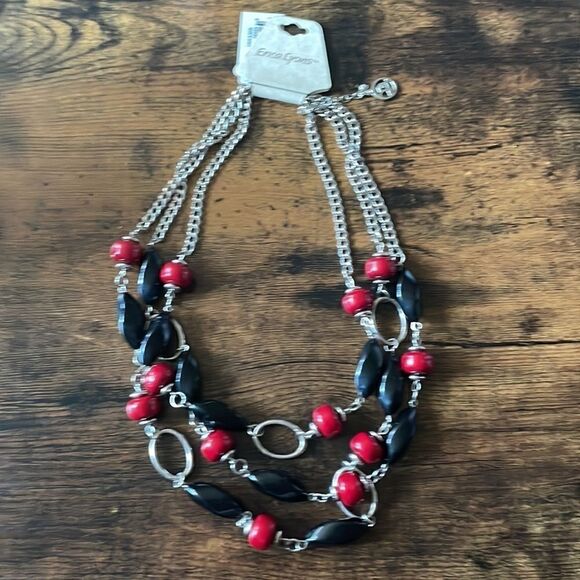 VNT Erica Lyons Deep Classic Red and black beaded necklace NWT - Picture 2 of 5